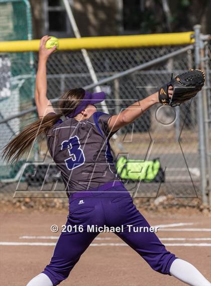 Thumbnail 3 in Shasta @ Red Bluff photogallery.
