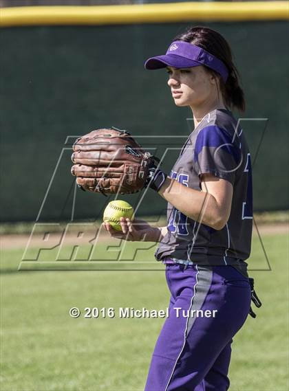 Thumbnail 3 in Shasta @ Red Bluff photogallery.