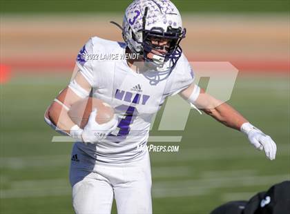 Thumbnail 2 in Limon vs. Wray (CHSAA 1A Final) photogallery.