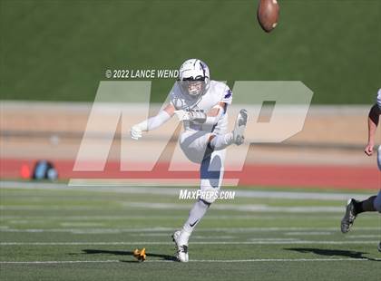 Thumbnail 1 in Limon vs. Wray (CHSAA 1A Final) photogallery.