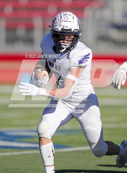 Thumbnail 1 in Limon vs. Wray (CHSAA 1A Final) photogallery.