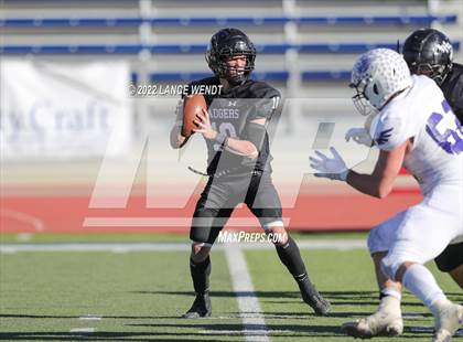 Thumbnail 3 in Limon vs. Wray (CHSAA 1A Final) photogallery.