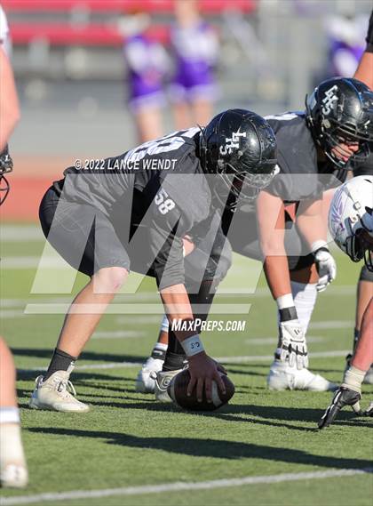 Thumbnail 3 in Limon vs. Wray (CHSAA 1A Final) photogallery.
