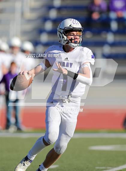 Thumbnail 2 in Limon vs. Wray (CHSAA 1A Final) photogallery.