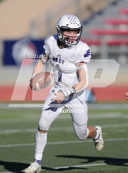 Thumbnail 3 in Limon vs. Wray (CHSAA 1A Final) photogallery.