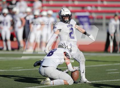 Thumbnail 1 in Limon vs. Wray (CHSAA 1A Final) photogallery.