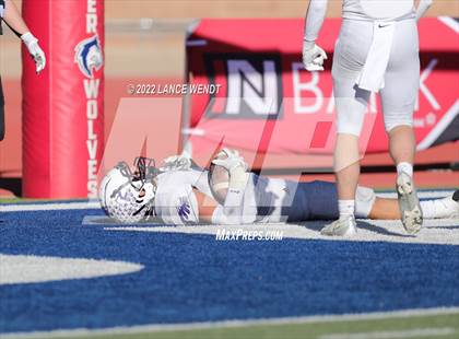 Thumbnail 3 in Limon vs. Wray (CHSAA 1A Final) photogallery.
