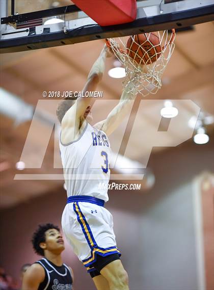 Thumbnail 2 in SAAABC Class 5A Boys High School All Star Game photogallery.