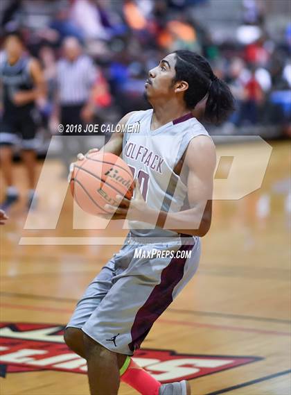 Thumbnail 2 in SAAABC Class 5A Boys High School All Star Game photogallery.
