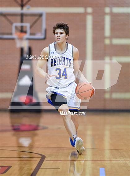 Thumbnail 1 in SAAABC Class 5A Boys High School All Star Game photogallery.
