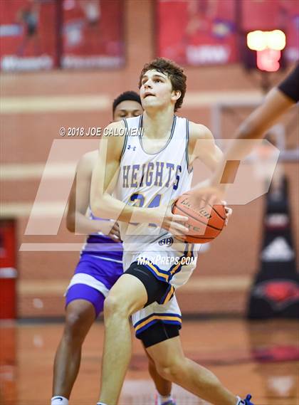 Thumbnail 1 in SAAABC Class 5A Boys High School All Star Game photogallery.