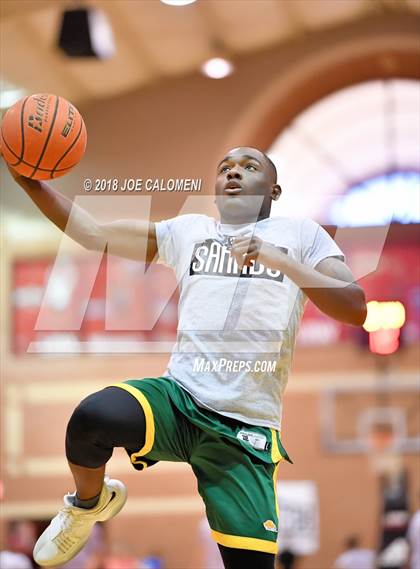 Thumbnail 3 in SAAABC Class 5A Boys High School All Star Game photogallery.