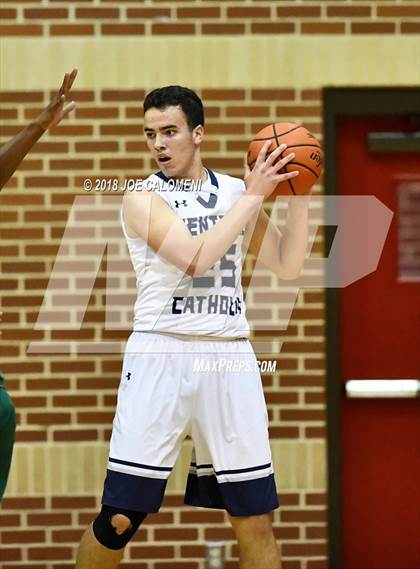 Thumbnail 3 in SAAABC Class 5A Boys High School All Star Game photogallery.
