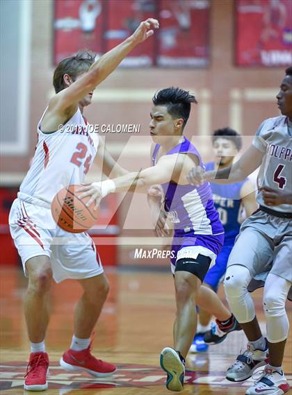 Thumbnail 1 in SAAABC Class 5A Boys High School All Star Game photogallery.