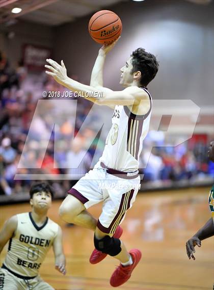 Thumbnail 2 in SAAABC Class 5A Boys High School All Star Game photogallery.
