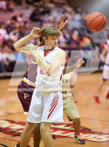 Thumbnail 2 in SAAABC Class 5A Boys High School All Star Game photogallery.