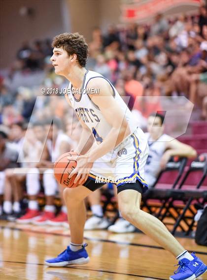 Thumbnail 2 in SAAABC Class 5A Boys High School All Star Game photogallery.