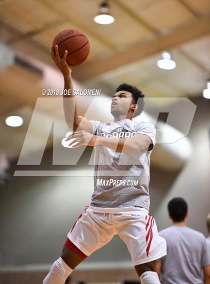Thumbnail 1 in SAAABC Class 5A Boys High School All Star Game photogallery.