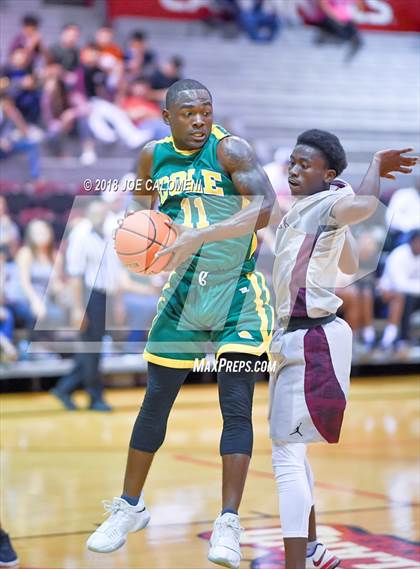 Thumbnail 1 in SAAABC Class 5A Boys High School All Star Game photogallery.