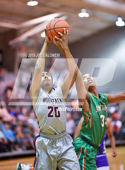 Thumbnail 3 in SAAABC Class 5A Boys High School All Star Game photogallery.