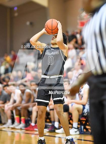 Thumbnail 3 in SAAABC Class 5A Boys High School All Star Game photogallery.