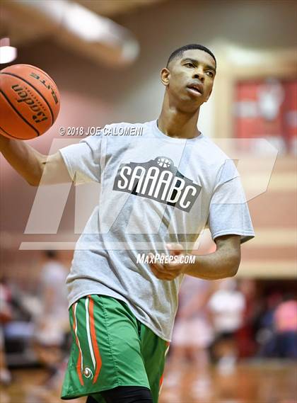 Thumbnail 3 in SAAABC Class 5A Boys High School All Star Game photogallery.