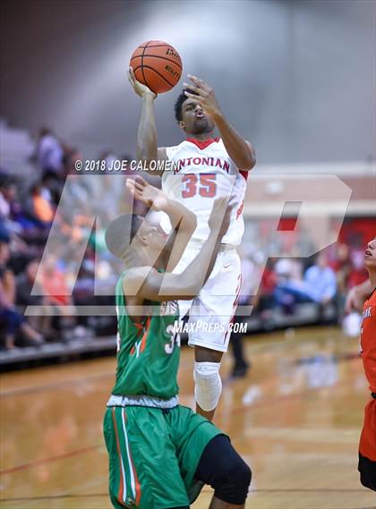 Thumbnail 2 in SAAABC Class 5A Boys High School All Star Game photogallery.