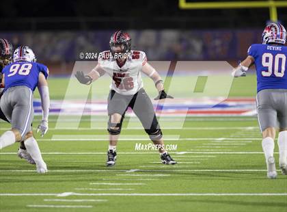 Thumbnail 2 in Westlake vs. Vista Ridge (UIL 6A Bi-District Football Playoff) photogallery.