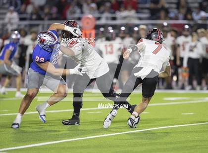 Thumbnail 3 in Westlake vs. Vista Ridge (UIL 6A Bi-District Football Playoff) photogallery.