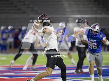 Thumbnail 3 in Westlake vs. Vista Ridge (UIL 6A Bi-District Football Playoff) photogallery.