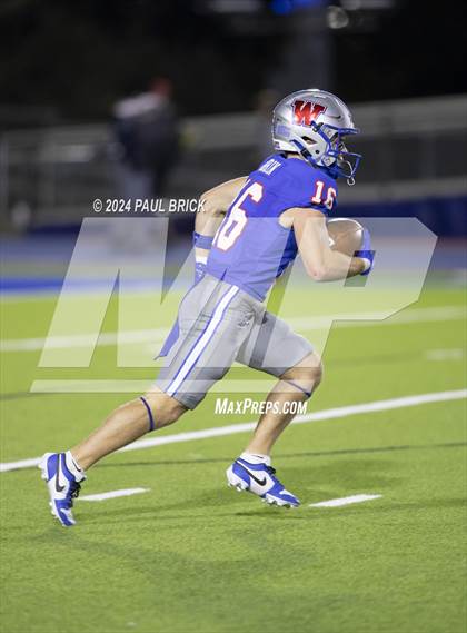 Thumbnail 2 in Westlake vs. Vista Ridge (UIL 6A Bi-District Football Playoff) photogallery.
