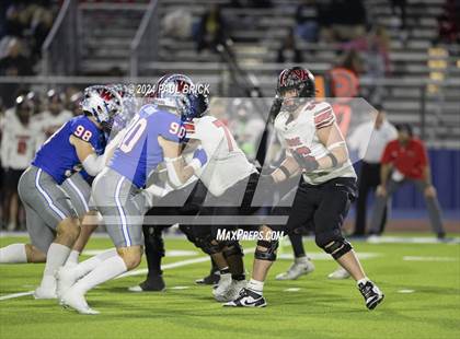 Thumbnail 2 in Westlake vs. Vista Ridge (UIL 6A Bi-District Football Playoff) photogallery.
