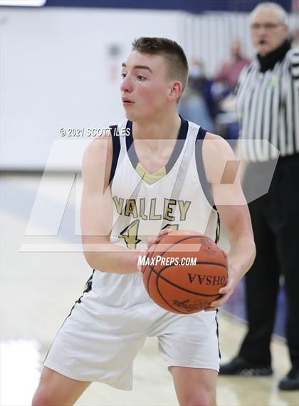Thumbnail 1 in Amanda-Clearcreek @ Teays Valley photogallery.