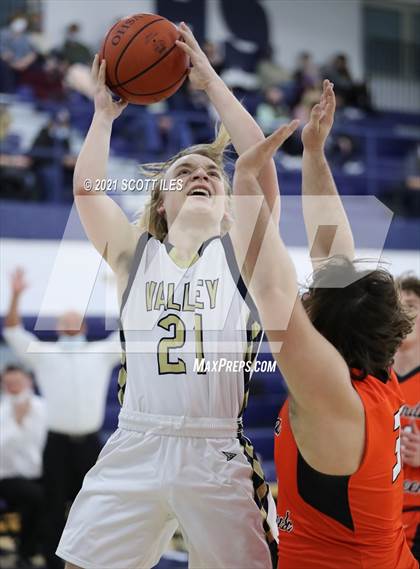 Thumbnail 1 in Amanda-Clearcreek @ Teays Valley photogallery.