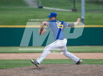 Thumbnail 3 in Franklin vs Greenville (PIAA D10 3A Qtr Final) photogallery.