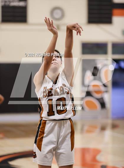 Thumbnail 1 in Kingsburg @ Selma photogallery.