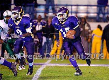 Thumbnail 2 in Durant vs. Mount Olive (MHSAA Class 1A Final) photogallery.