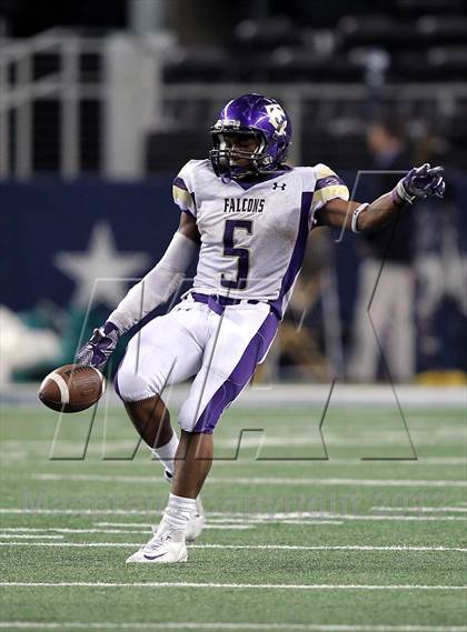 Thumbnail 2 in Timber Creek vs. Arlington (UIL 5A Division 2 Bi-District Playoff) photogallery.