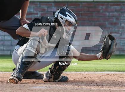 Thumbnail 2 in El Dorado @ Esperanza photogallery.