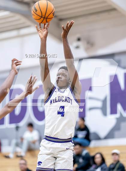 Thumbnail 1 in Whitney @ Franklin (Foundation Game) photogallery.