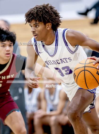Thumbnail 1 in Whitney @ Franklin (Foundation Game) photogallery.