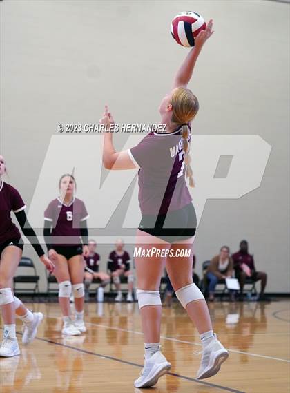 Thumbnail 2 in FR: Magnolia @ College Station (B Teams) photogallery.