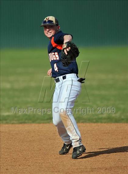 Thumbnail 3 in Naaman Forest vs McKinney North (Carrollton Diamond Classic) photogallery.