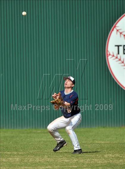 Thumbnail 2 in Naaman Forest vs McKinney North (Carrollton Diamond Classic) photogallery.