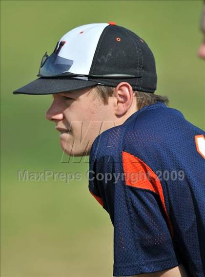 Thumbnail 3 in Naaman Forest vs McKinney North (Carrollton Diamond Classic) photogallery.