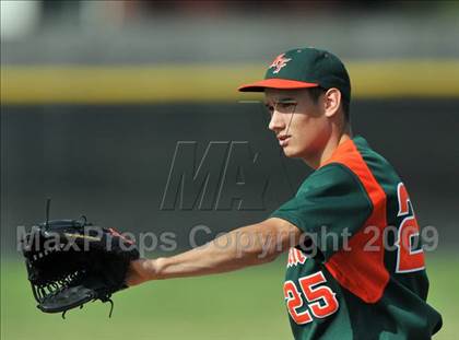 Thumbnail 2 in Naaman Forest vs McKinney North (Carrollton Diamond Classic) photogallery.