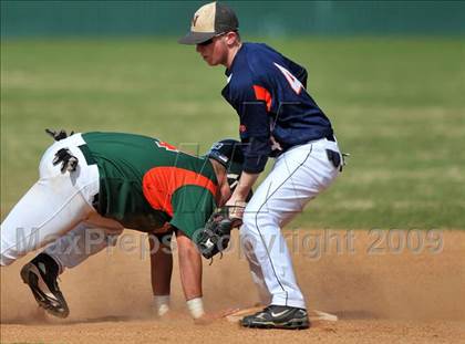 Thumbnail 3 in Naaman Forest vs McKinney North (Carrollton Diamond Classic) photogallery.