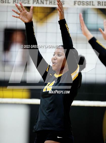 Thumbnail 1 in Timber Creek vs Fossil Ridge photogallery.