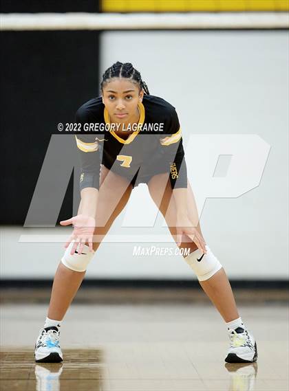 Thumbnail 1 in Timber Creek vs Fossil Ridge photogallery.
