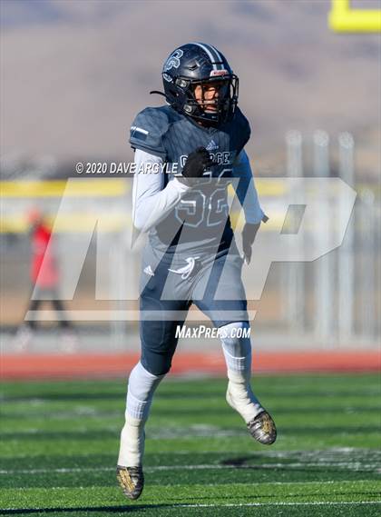 Thumbnail 1 in Corner Canyon vs. East (UHSAA 6A Semifinal) photogallery.